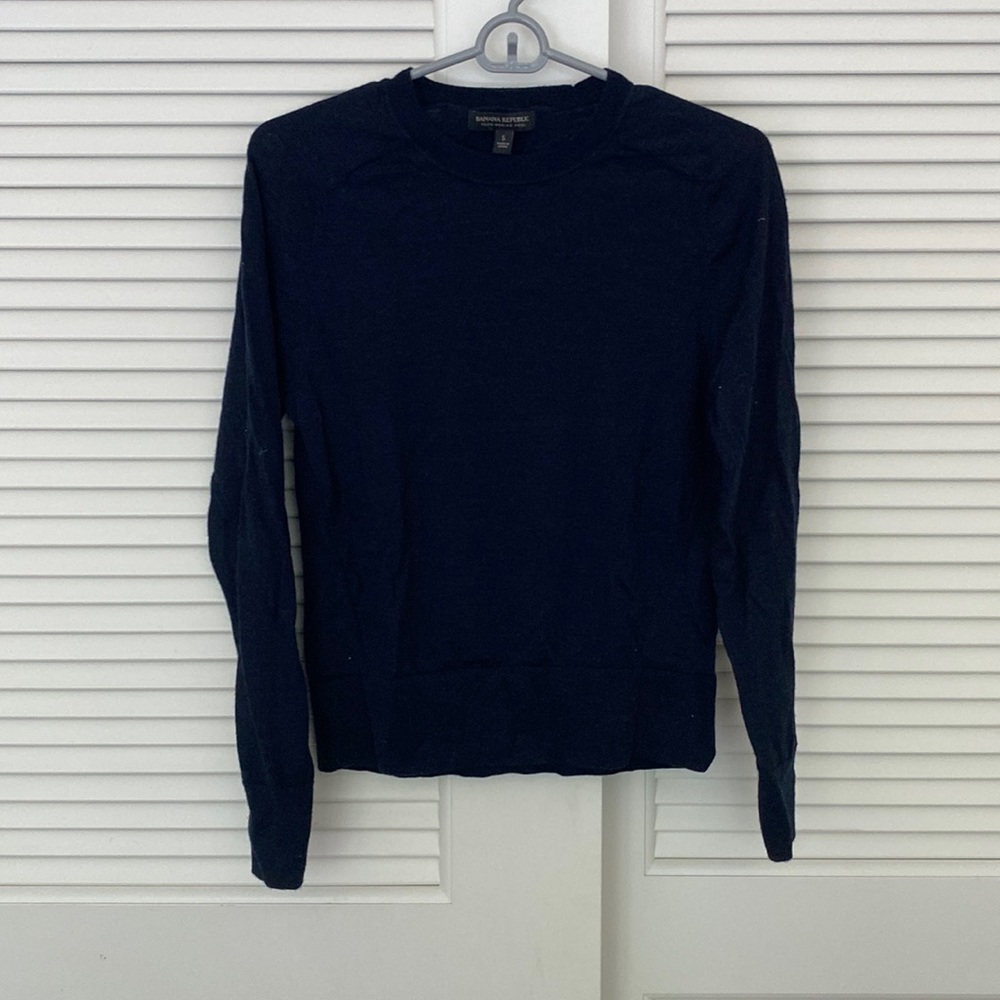 Navy merino wool crewneck sweater